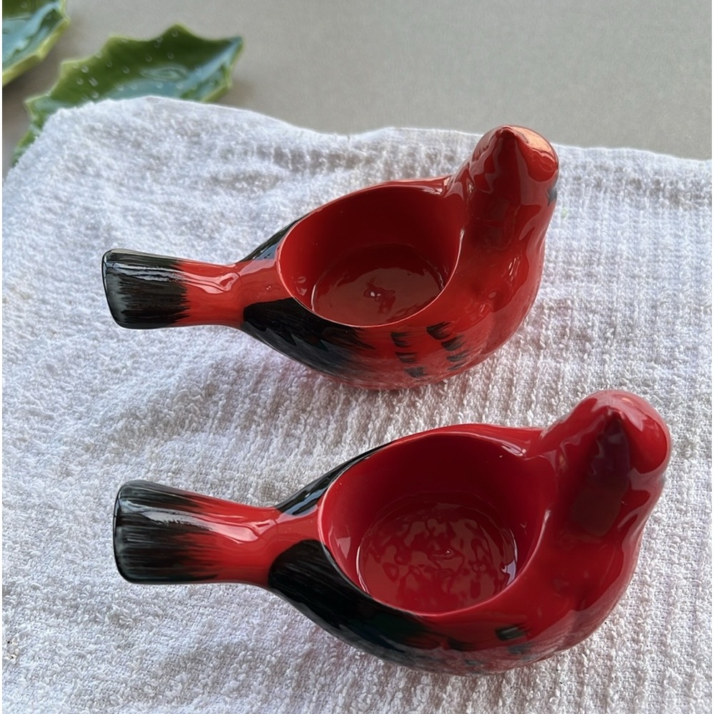 Yankee Candle 2 Piece Holder with Cardinal & Leaf Base (this is a set of 2)